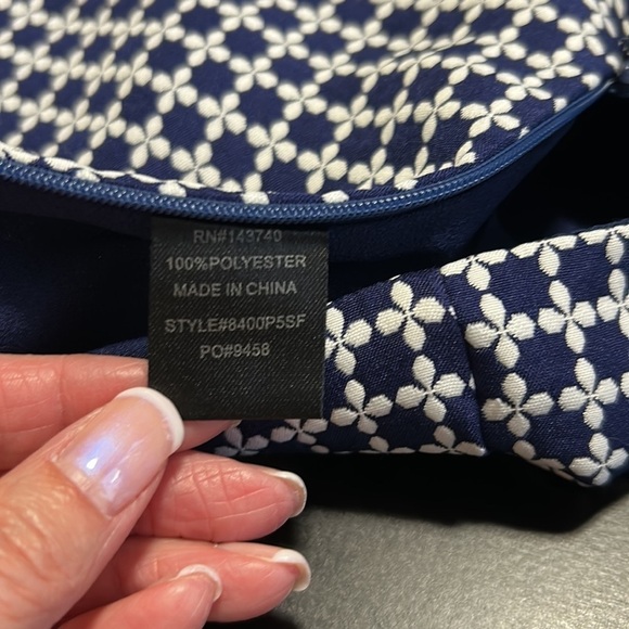 TUCKERNUCK ENGLISH FACTORY Navy Blue White Scalloped Hem Short Sz S - Picture 9 of 10